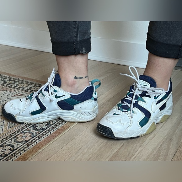 VINTAGE NIKE AIRS - Picture 2 of 5